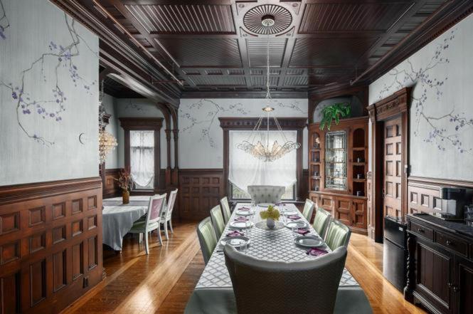 The New Victorian Mansion Bed & Breakfast 세인트폴 외부 사진